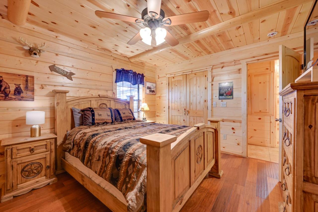 Broken Bow Cabin With Hot Tub And Deck - 4 Mi To Lake! Ngoại thất bức ảnh